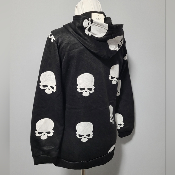 NWT Skull Hoodie, Black zip up‎ - Picture 3 of 8